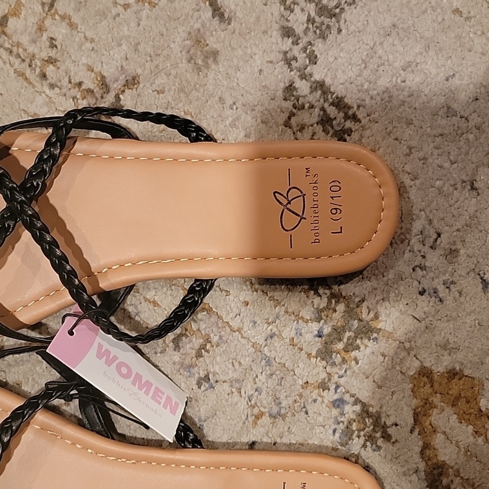 Bobbie Brooks Women's Sandals - Picture 2 of 8